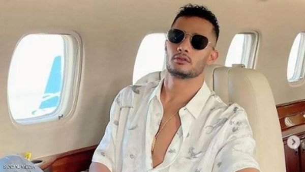 محمد رمضان يتعهد بعدم خلع ملابسه على المسرح مرة أخرى محمد رمضان يتعهد بعدم خلع ملابسه على المسرح مرة أخرى