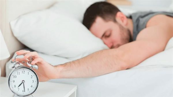 5 نصائح لتحسين النوم للمصابين بمرض التهاب الأمعاء
