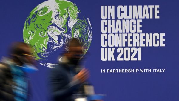 failures during the COP26 negotiations uncover a central fault at the heart of rhetoric concerning time in centrist and right-wing political thought in the Anglophone world