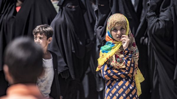 EU sanctions four Syrian ministers