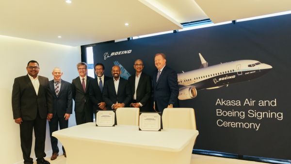 Akasa Air Orders 72 Fuel-efficient 737 Max Airplanes to Launch Service in Fast-growing Indian Market