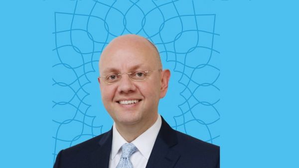 يسلط مستشفى مورفيلدز دبي الضوء على أهمية فحوصات العيون وممارسة الرياضة للوقاية من مرض السكري والسيطرة عليه