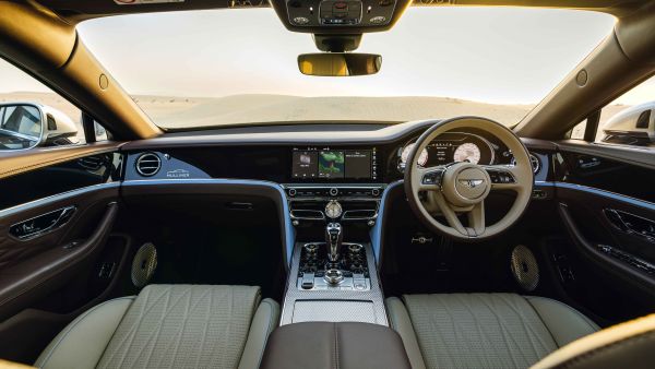 Flying Spur Mulliner – قمّة فئة سيارات Grand Tourer الفارهة ذات الأبواب الأربعة تصل إلى الشرق الأوسط
