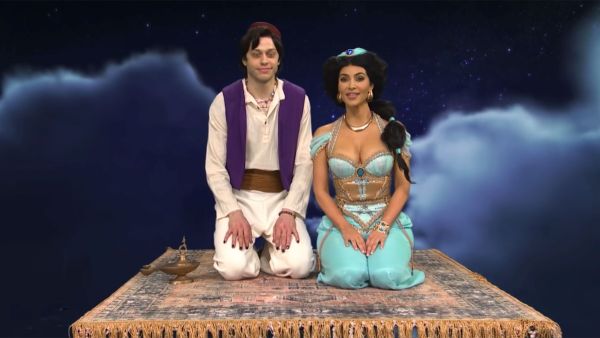 In Pictures Kim Kardashian and Pete Davidson Confirm Their Romance