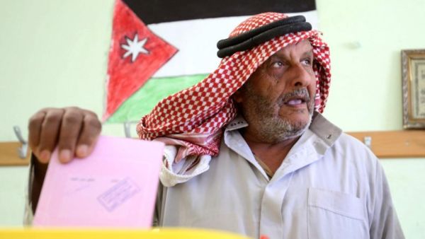 A Jordanian man casts his ballot at a polling station in the capital Amman on 20 September 2016 during parliamentary elections. (AFP) Jordan sets March 22 as date for local elections