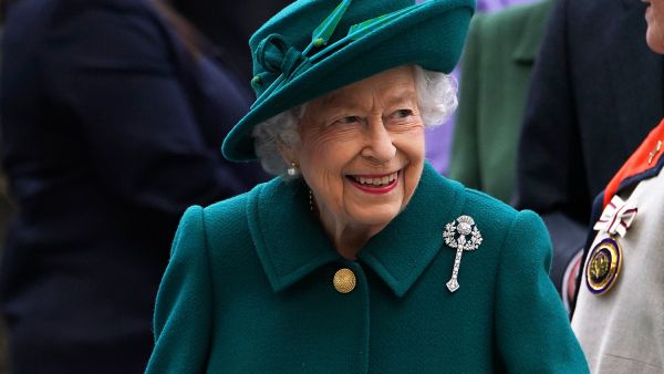 الملكة اليزابيث