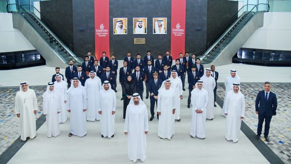 أكاديمية الإمارات لتدريب الطيارين تحتفل بتخريج دفعة جديدة من الطيارين المواطنين