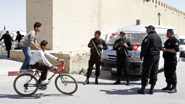 المهاجم نقل الى احد المشفيات تحت حراسة امنية 