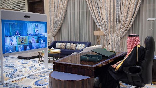 الملك سلمان يوقع على ميزانية السعودية للعام 2022