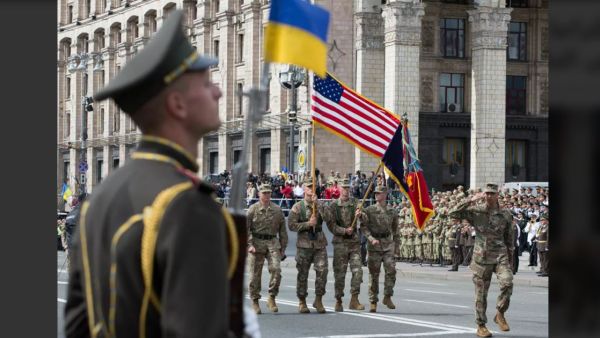 الناتو يصعد واوكرانيا في الواجهة