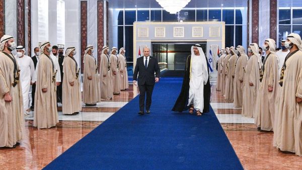 Israeli PM with UAE FM in Abu Dhabi 