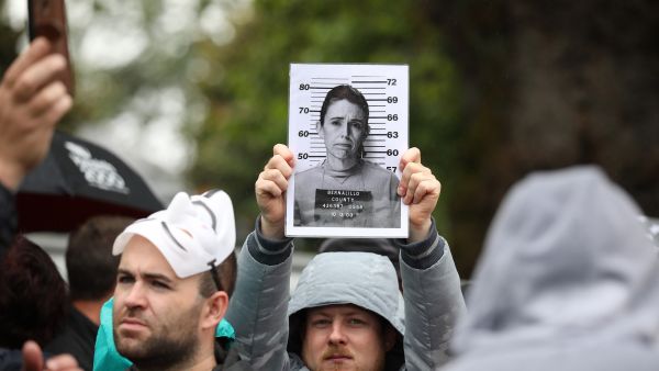 Jacinda Ardern backtracks on New Zealand's reopening plan