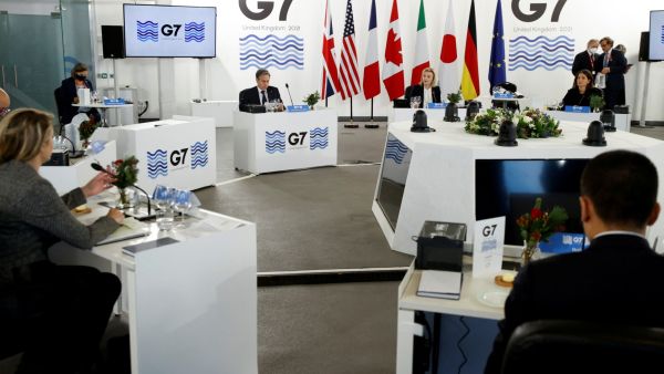 G7 leaders warn Russia of any move against Ukraine