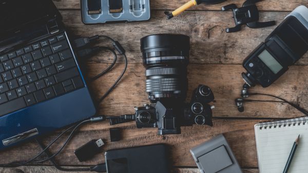 Buyer’s Guide For Your First Camera