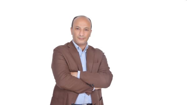 الدكتور محمود العشيري معايير علمية جديدة لإرشاد القائمين على وضع مناهج تعليم اللغة العربية للأطفال