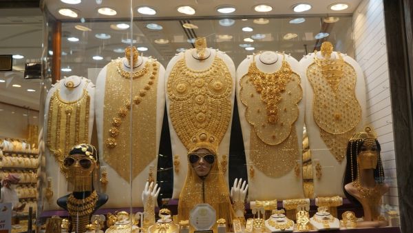 الذهب في الإمارات يستقر اليوم 