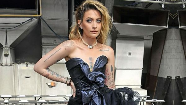 Paris Jackson attended last night's People Choice Awards.