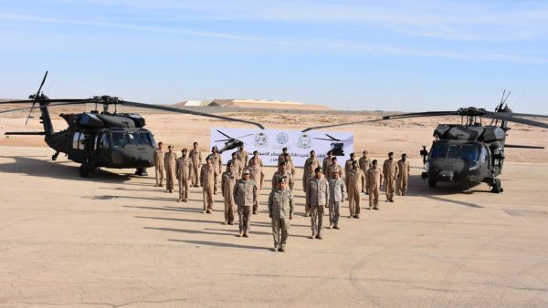 طائرات الصقر الأسود 