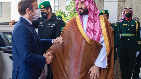 الامير محمد بن سلمان وإيمانويل ماكرون