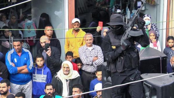 مسلح من حماس في برج الشمالي