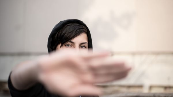 ما مقدار الحرية التي يجب أن تمنحها للمراهقين؟