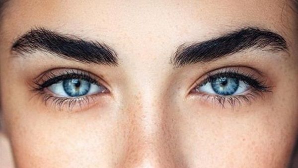 7 طرق للحصول على حواجب كثيفة وأكثر سمكًا