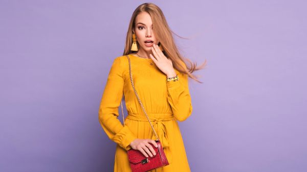 صور فساتين ناعمة تناسب طلعات يوم الخميس وبأسعار معقولة من Rayzlee