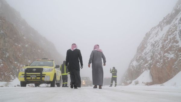 الثلوج تغطي مدن سعودية