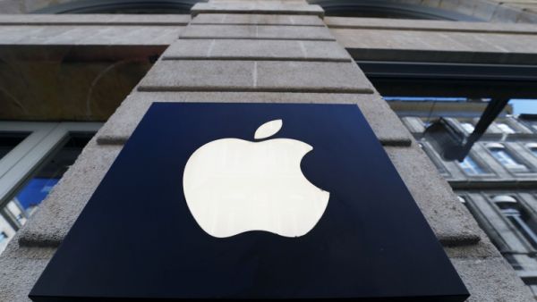 Apple: أوّل شركة في العالم تتخطى قيمتها السوقيّة 3 تريليونات دولار