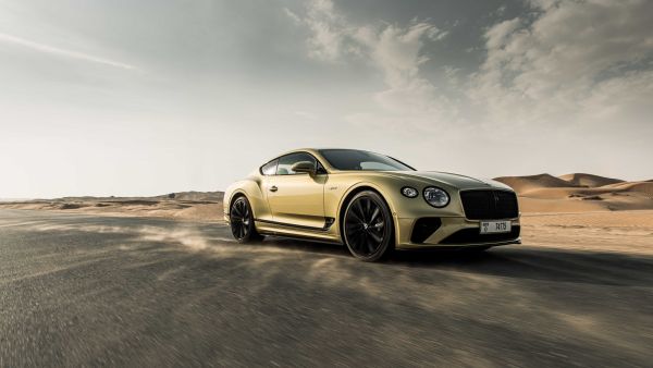 Bentley تنطلق بقوّة في عام من الأرقام القياسية مع طلب غير مسبوق على الطرازات الهجينة الفاخرة