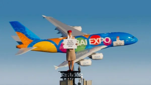 A380 تدور حول برج خليفة لوضع إكسبو 2020 دبي على رأس خيارات السفر
