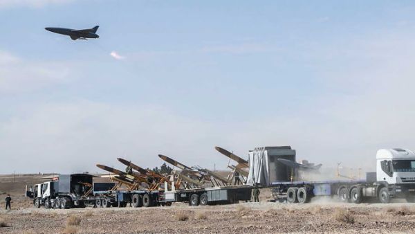 سماع دوي انفجارات وإطلاق مضادات جوية في سماء ثلاث مدن غرب البلاد