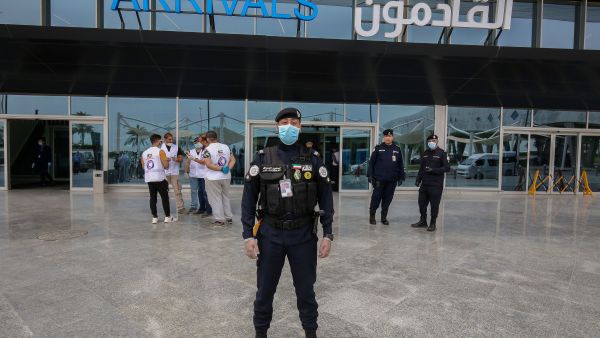 مطار الكويت