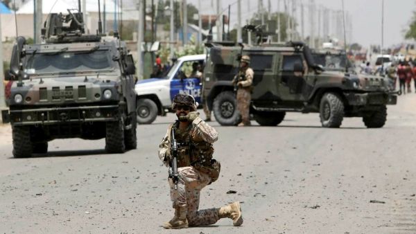 يشهد الصومال، منذ سنوات، صراعاً دامياً بين القوات الحكومة، ومسلحي "حركة الشباب"