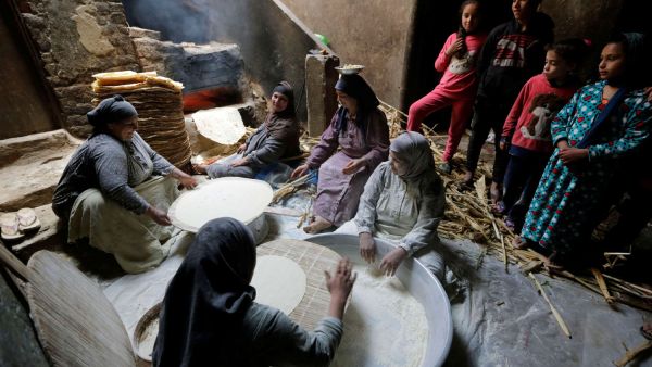 الاقتصاد لعنة المسؤولين في مصر