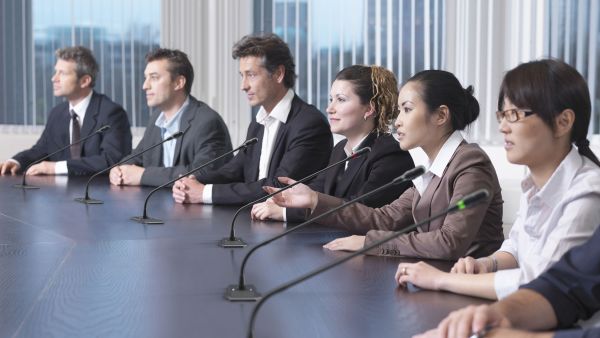 Attractive, modular flush-mounted design allows easy system scalability with the option of cost-saving dual-seat setups with microphone sharing Bosch Introduces New Dicentis Flush In The UAE