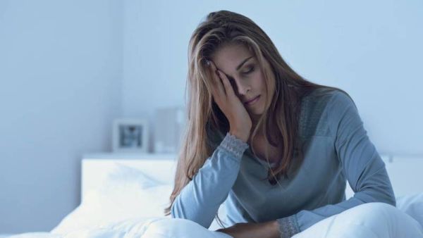 5 خرافات وحقائق عن الأرق