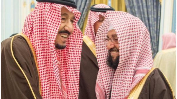 الملك سلمان برفقة الشيخ الراحل سليمان المهنا 