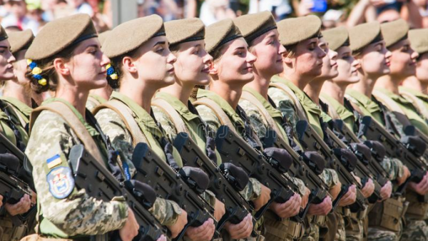 Ukraine women soldiers 