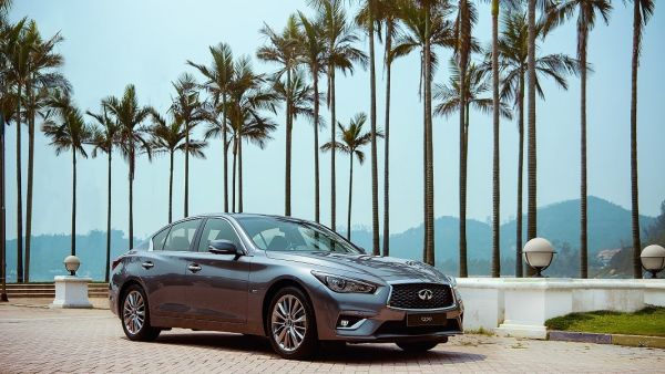The Q50 matches impeccable design with exceptional performance, led by its award-winning engine. In 2018 Infiniti Of Arabian Automobiles Revs February With Head-turning Q50 Offer