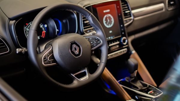 Renault Koleos: Your Search For The Perfect Car Ends Here