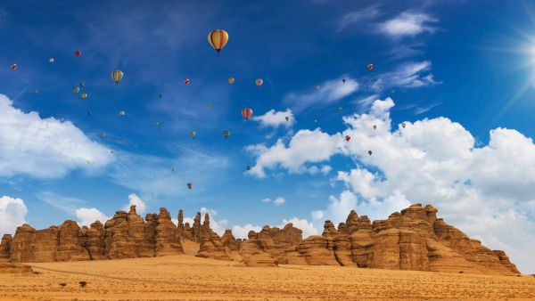 فلاي دبي تضيف العلا إلى شبكتها في السعودية وتستأنف رحلات ينبع