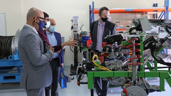 جامعة أبوظبي تُقدم للطلبة فرصة الحصول على شهادة ماجستير من كلية ترينيتي دبلن الإيرلندية