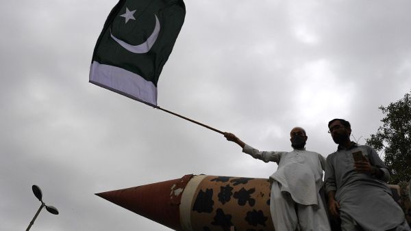 India says it accidentally fired missile into Pakistan, no one hurt