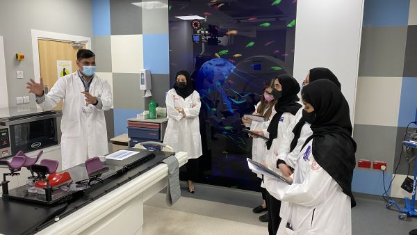 WCM-Q Pre-Med Students Explore the Application of Physics in Medicine