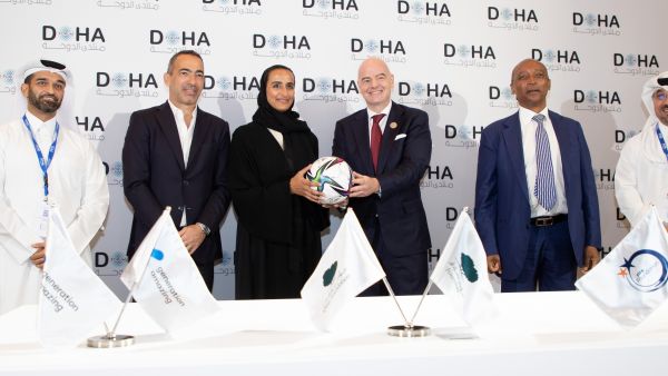 خلال الحدث "مؤسسة FIFA" تعلن عن شراكة مع "الجيل المُبهر" ومؤسسة قطر لدعم إرث بطولة كأس العالم FIFA قطر ٢٠٢٢ تم توقيع مذكرتي تفاهم خلال منتدى الدوحة في قطر