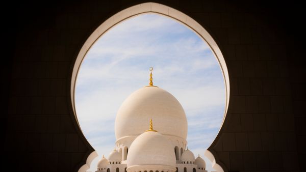 مكتبة البوابة: 5 كتب عن شهر رمضان المبارك