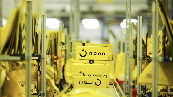 noon.com expands its operations and logistics services in the Kingdom of Saudi Arabia Noon.com Opens the Largest Customer Fulfillment Center in Saudi Arabia