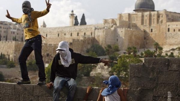 مواجهات في المسجد الأقصى بين مصلين وقوات الاحتلال الإسرائيلي