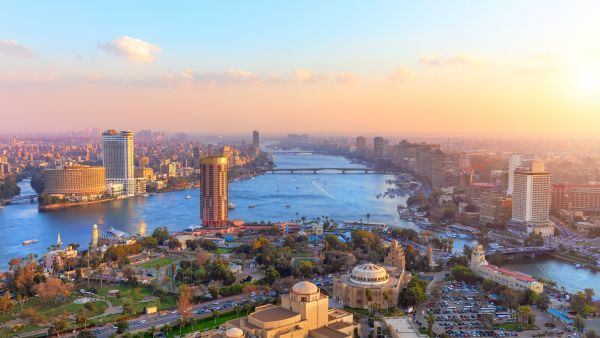 مصر "القابضة" (ADQ) تنجز عددًا من الصفقات الاستثمارية الهامة في مصر